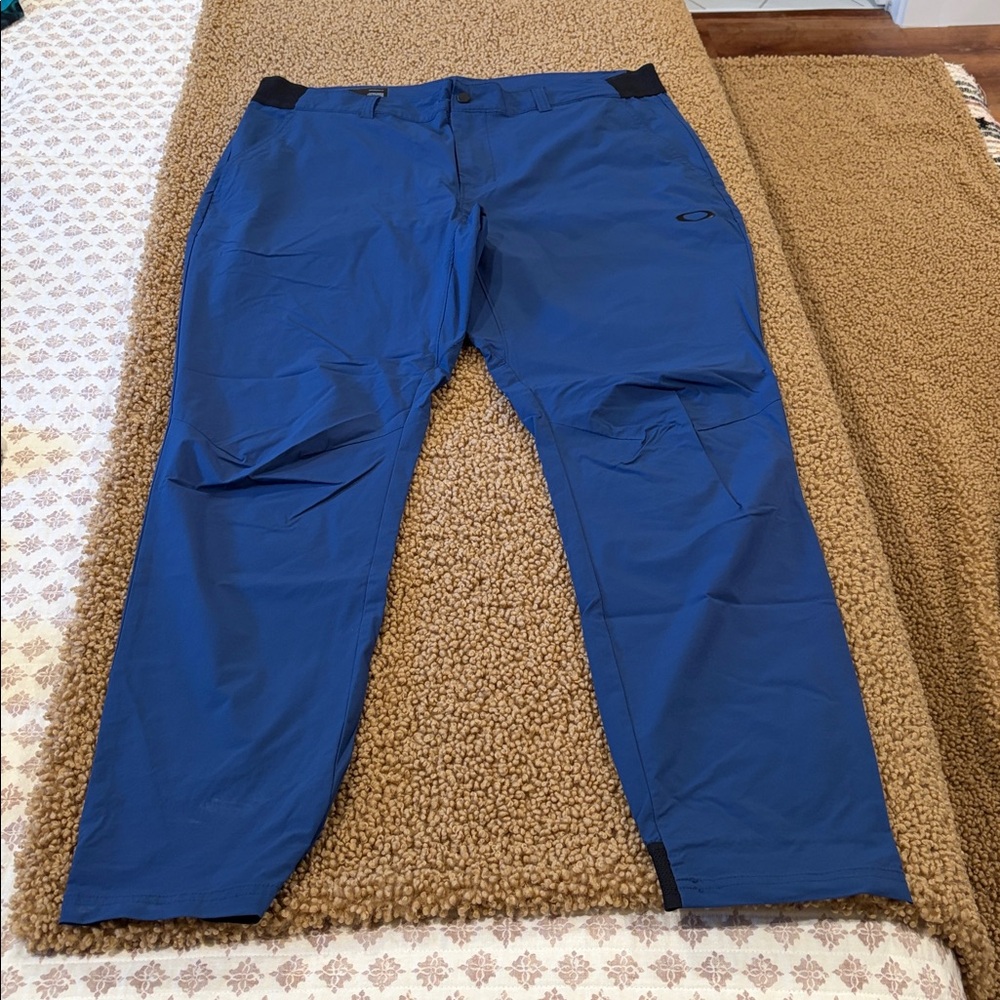 Oakley Men's Vibrant Blue Trousers